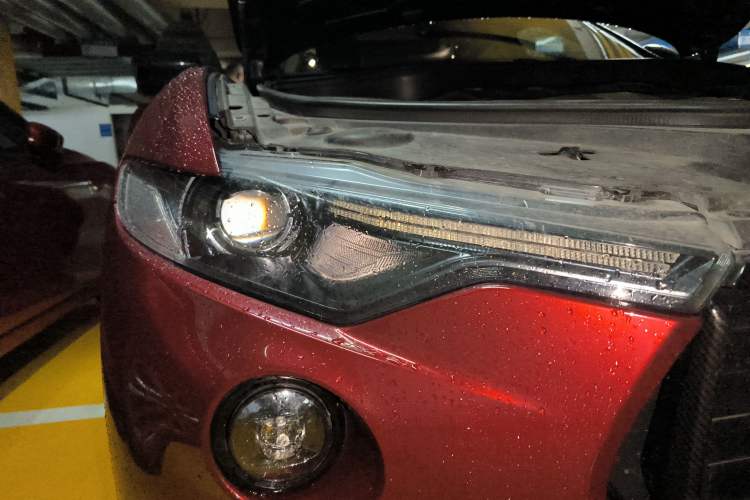 Used Maserati Levante 2018 3.0T Classic Edition Right Front Headlight
