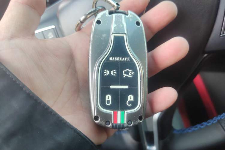 Used Maserati Levante 2018 3.0T Classic Edition Vehicle Key