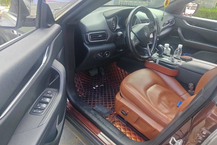 Used Maserati Levante 2018 3.0T Classic Edition Driver Seat