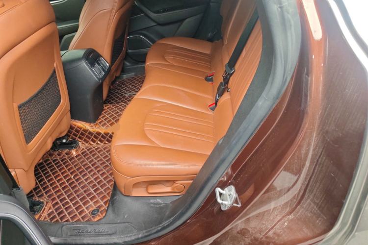 Used Maserati Levante 2018 3.0T Classic Edition Left Rear Seat