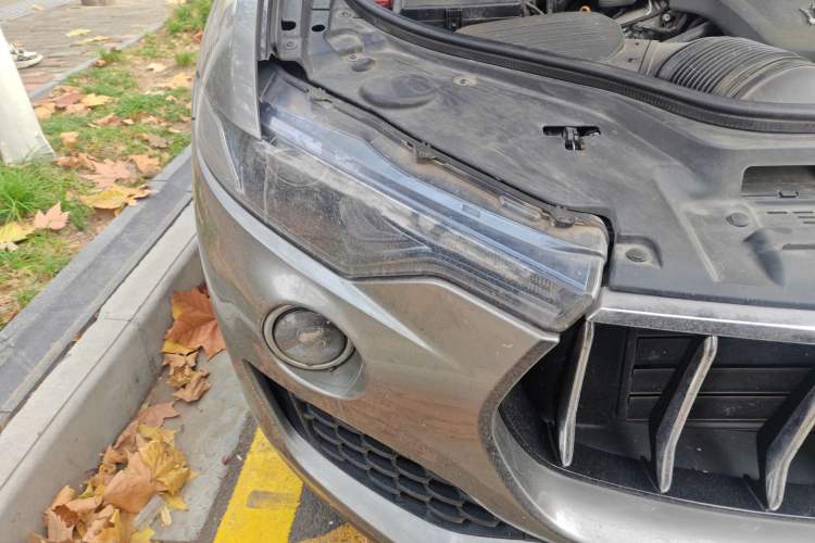 Used Maserati Levante 2018 3.0T Classic Edition Right Front Headlight