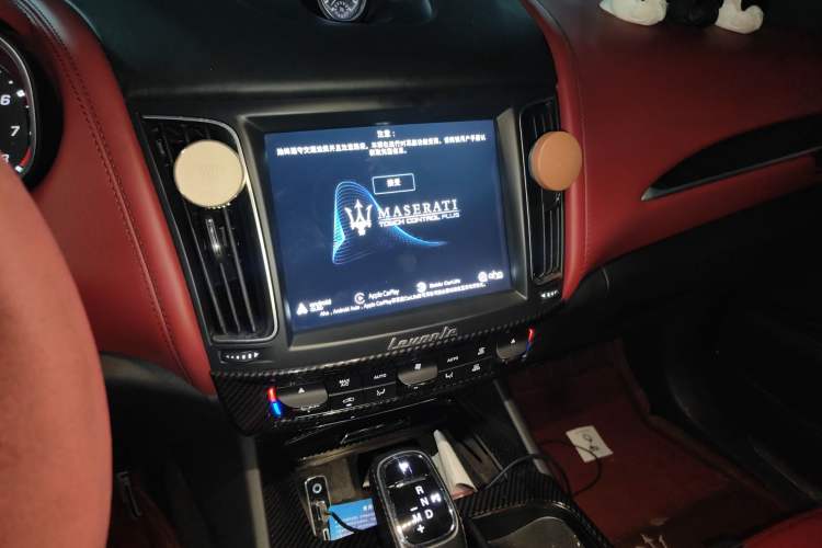 Used Maserati Levante 2018 3.0T Classic Edition Audio And AC Panel