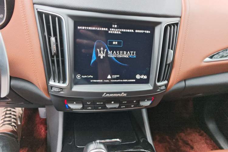 Used Maserati Levante 2018 3.0T Classic Edition Audio And AC Panel
