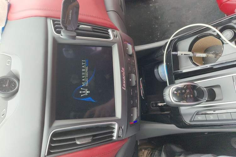 Used Maserati Levante  Audio And AC Panel
