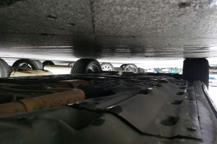 Used Maserati Levante 2018 3.0T Standard Edition Chassis Front Right