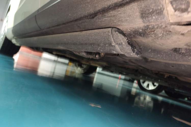 Used Maserati Levante 2018 3.0T Standard Edition Chassis Rear Left