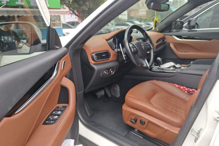 Used Maserati Levante 2018 3.0T Standard Edition Driver Seat