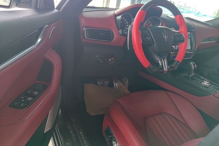 Used Maserati Levante 2018 3.0T Standard Edition Driver Seat