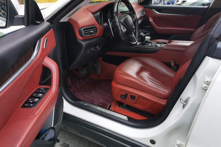 Used Maserati Levante 2018 3.0T Standard Edition Driver Seat
