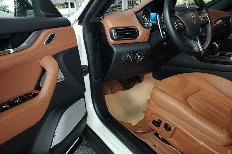 Used Maserati Levante 2018 3.0T Classic Edition Driver Seat