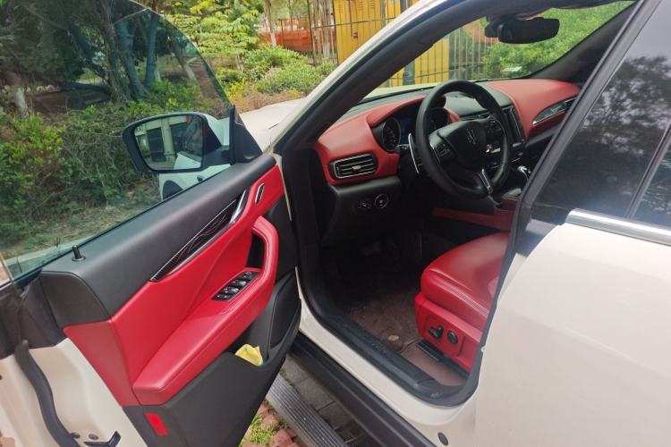 Used Maserati Levante 2018 3.0T Standard Edition Driver Seat