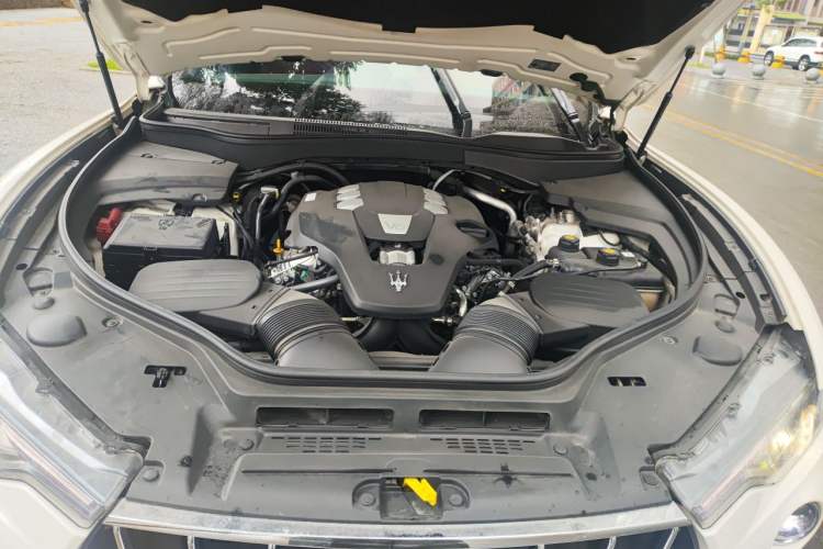 Used Maserati Levante 2018 3.0T Luxury Zegna Edition Engine Bay