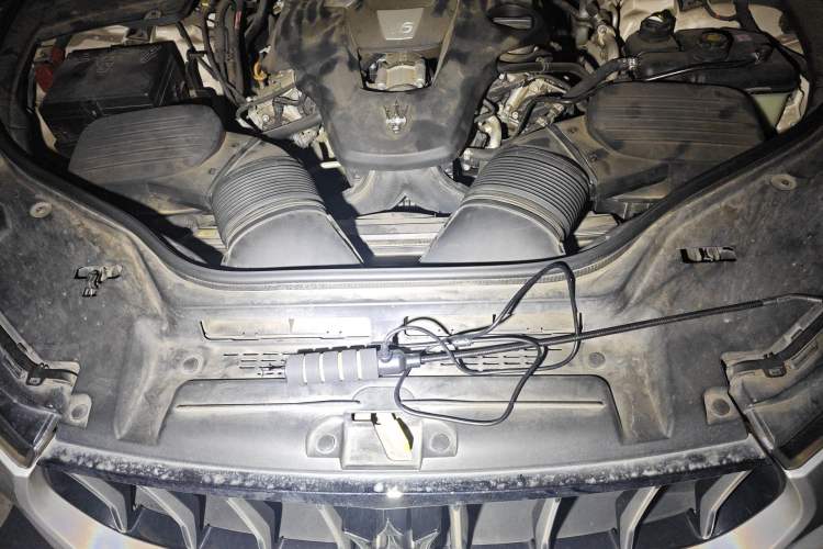 Used Maserati Levante 2018 3.0T Classic Edition Engine Bay