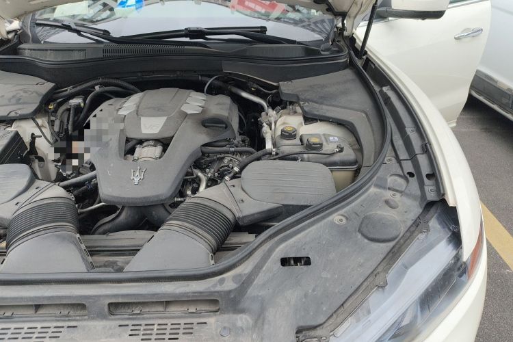 Used Maserati Levante  Engine Bay Left
