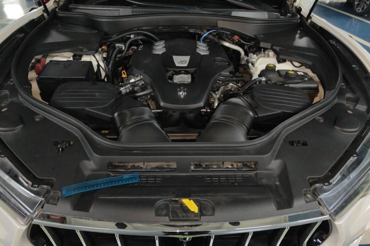 Used Maserati Levante 2018 3.0T Classic Edition Engine Bay