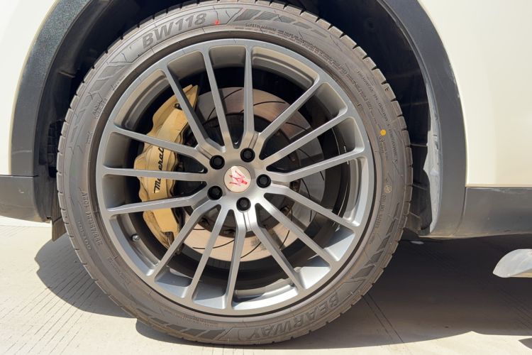 Used Maserati Levante 2018 3.0T Classic Edition Exterior 2