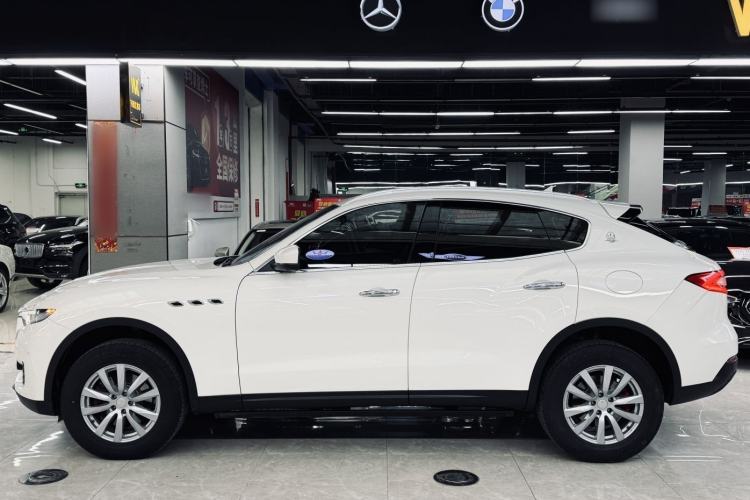 Used Maserati Levante 2018 3.0T Classic Edition Exterior 2