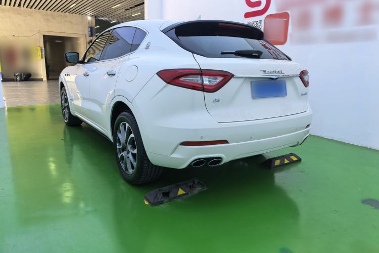 Used Maserati Levante 2018 3.0T Luxury Zegna Edition Exterior 3