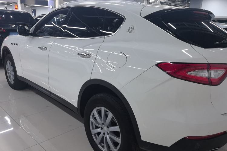 Used Maserati Levante 2018 3.0T Classic Edition Exterior 4