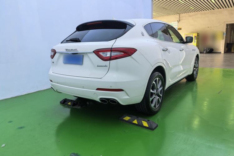 Used Maserati Levante 2018 3.0T Luxury Zegna Edition Exterior 5