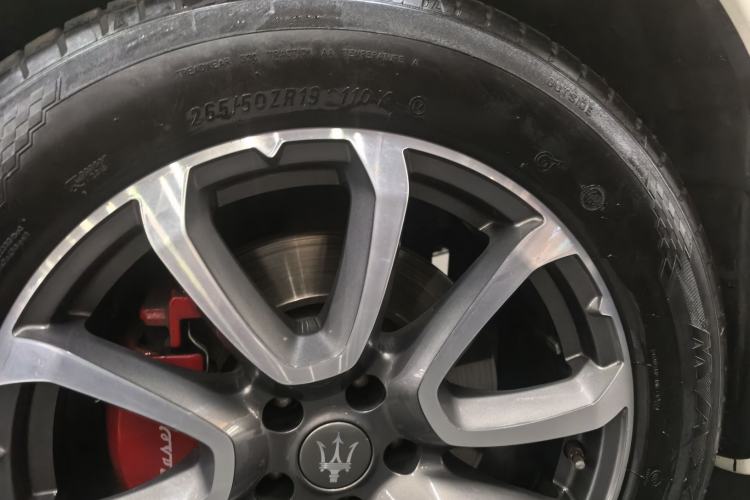 Used Maserati Levante 2018 3.0T Luxury Zegna Edition Exterior 6