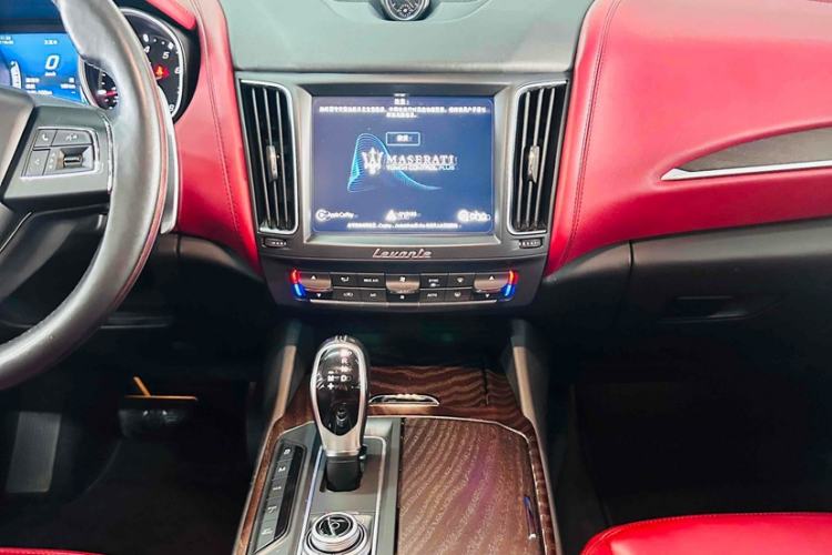 Used Maserati Levante 2018 3.0T Standard Edition Exterior 8