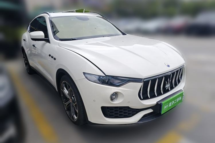 Used Maserati Levante 2018 3.0T Standard Edition Front Right 45 Deg
