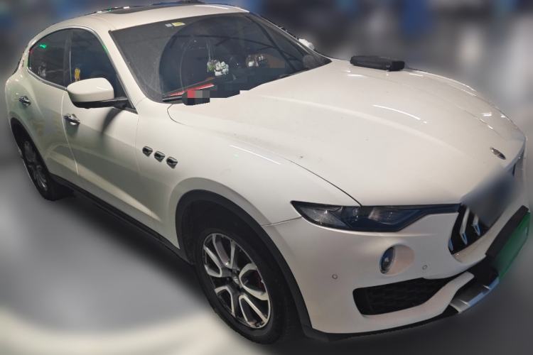 Used Maserati Levante 2018 3.0T Classic Edition Front Right 45 Deg