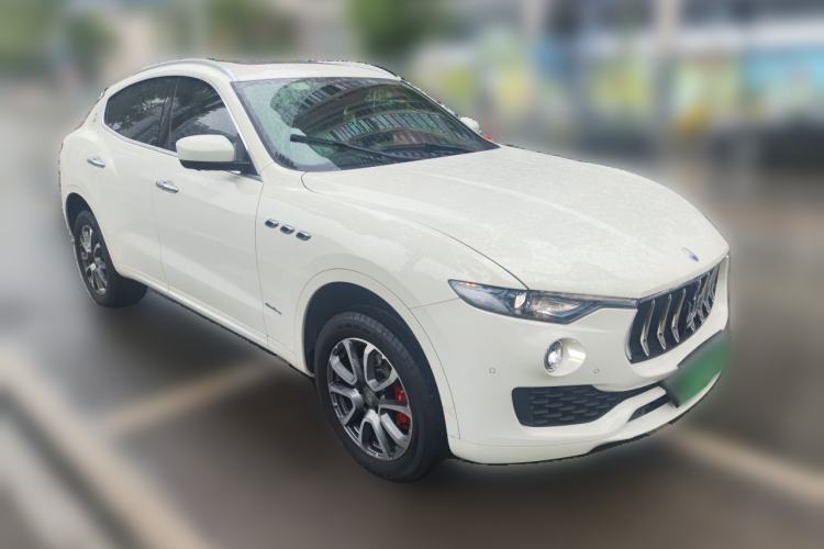 Used Maserati Levante 2018 3.0T Luxury Zegna Edition Front Right 45 Deg