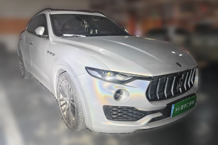 Used Maserati Levante 2018 3.0T Classic Edition Front Right 45 Deg