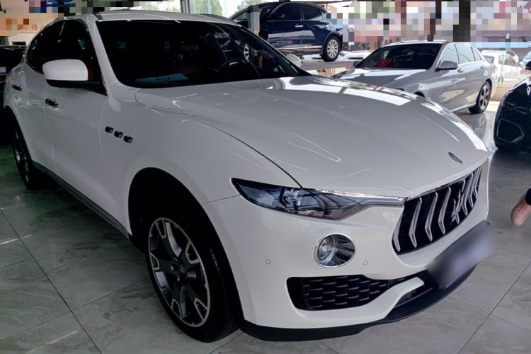 Used Maserati Levante 2018 3.0T Standard Edition Front Right 45 Deg