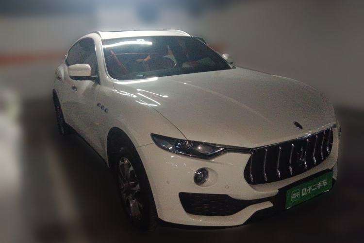 Used Maserati Levante 2018 3.0T Classic Edition Front Right 45 Deg