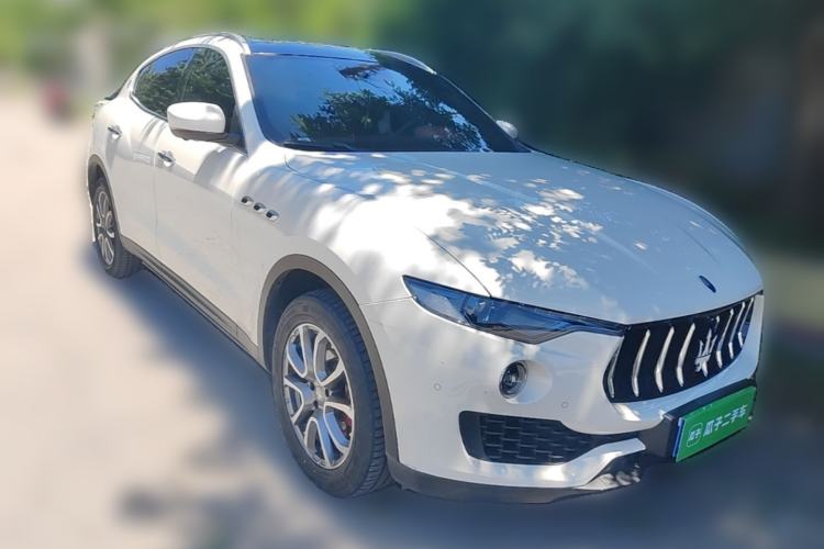 Used Maserati Levante 2018 3.0T Standard Edition Front Right 45 Deg