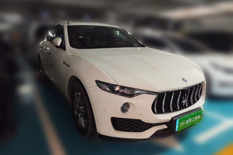 Used Maserati Levante 2018 3.0T Standard Edition Front Right 45 Deg