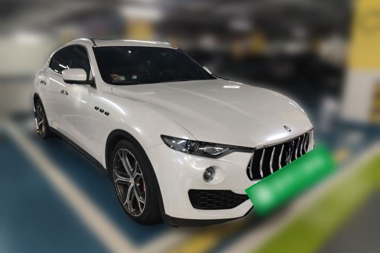 Used Maserati Levante 2018 3.0T Classic Edition Front Right 45 Deg