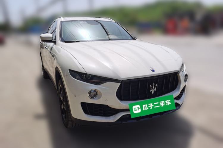 Used Maserati Levante 2018 3.0T Classic Edition Front Right 45 Deg