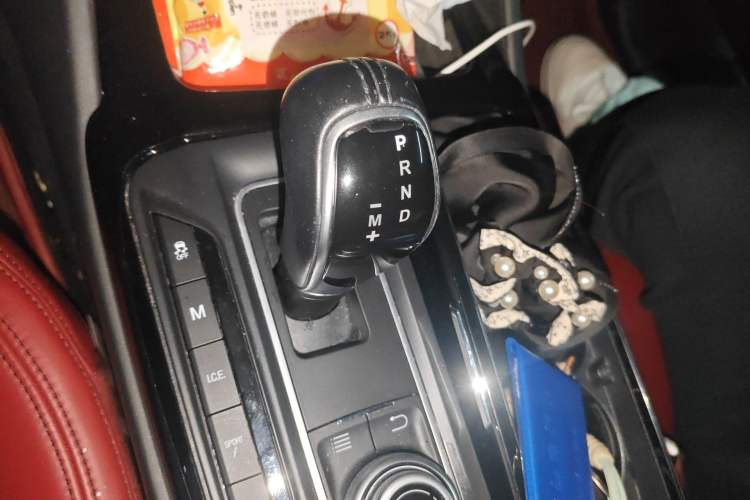 Used Maserati Levante 2018 3.0T Classic Edition Gear Lever
