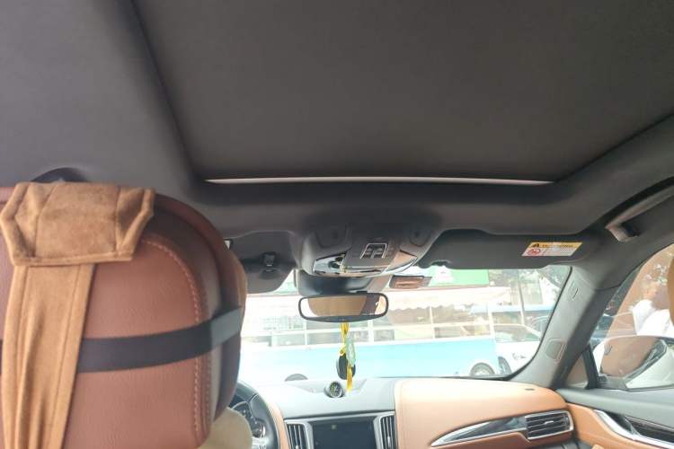 Used Maserati Levante 2018 3.0T Standard Edition Headliner