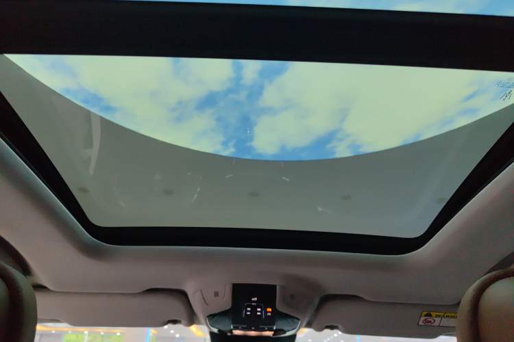 Used Maserati Levante 2018 3.0T Standard Edition Headliner