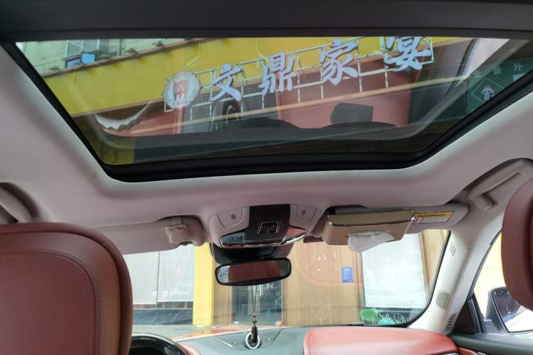 Used Maserati Levante 2018 3.0T Standard Edition Headliner