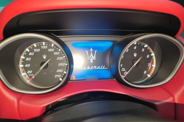 Used Maserati Levante 2018 3.0T Standard Edition Instrument Cluster