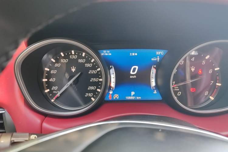 Used Maserati Levante 2018 3.0T Standard Edition Instrument Cluster