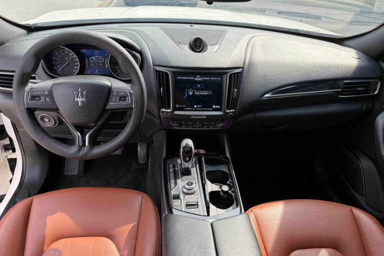 Used Maserati Levante 2018 3.0T Classic Edition Interior 1