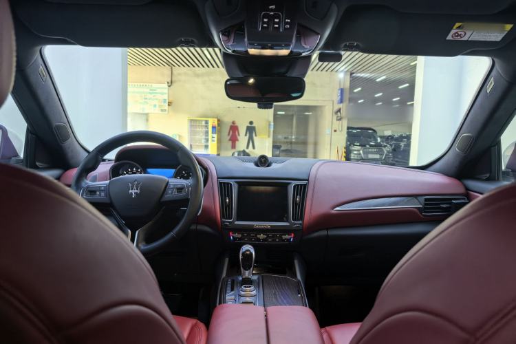 Used Maserati Levante 2018 3.0T Luxury Zegna Edition Interior 1