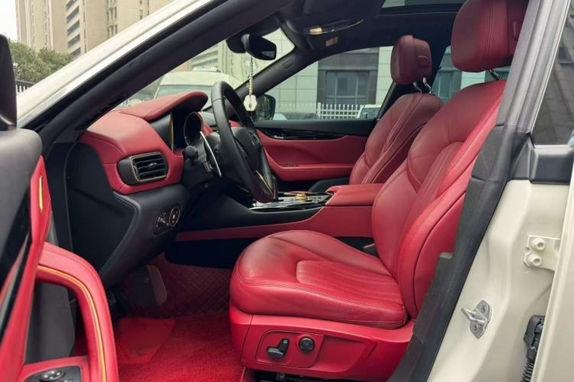 Used Maserati Levante 2018 3.0T Classic Edition Interior 1