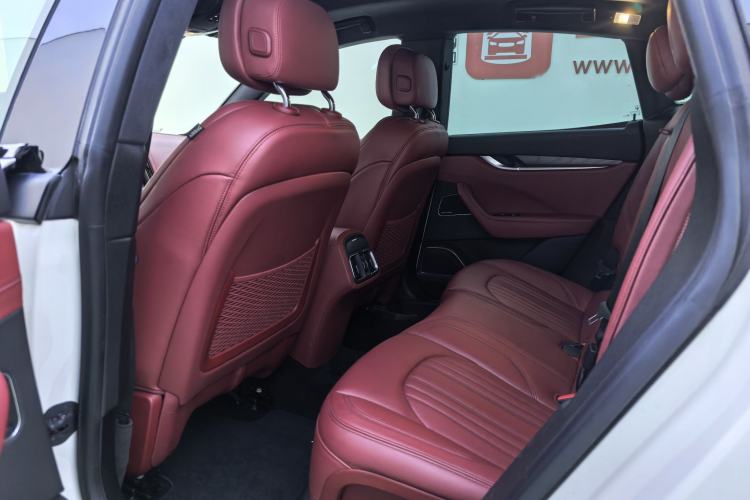 Used Maserati Levante 2018 3.0T Luxury Zegna Edition Interior 3