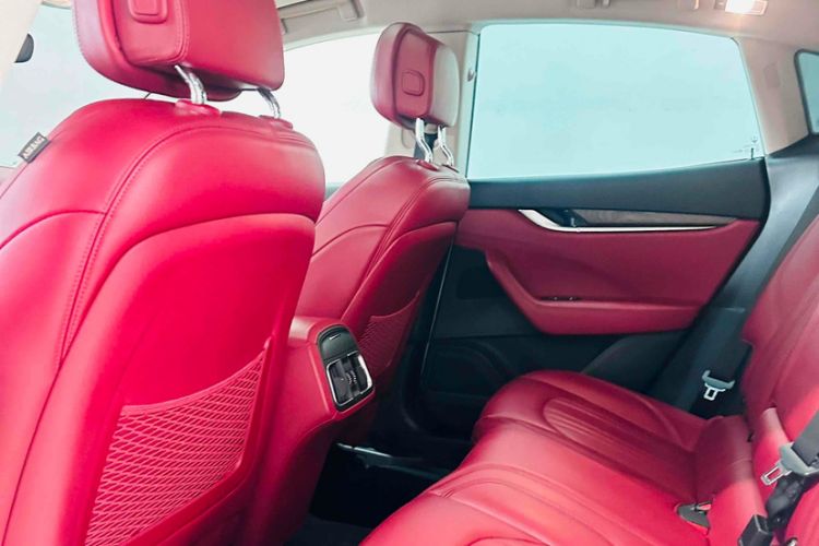 Used Maserati Levante 2018 3.0T Standard Edition Interior 7