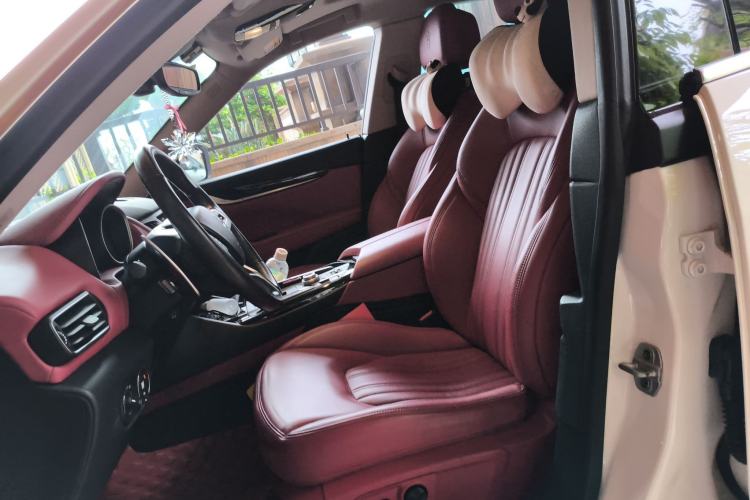 Used Maserati Levante 2018 3.0T Classic Edition Left Front Seat