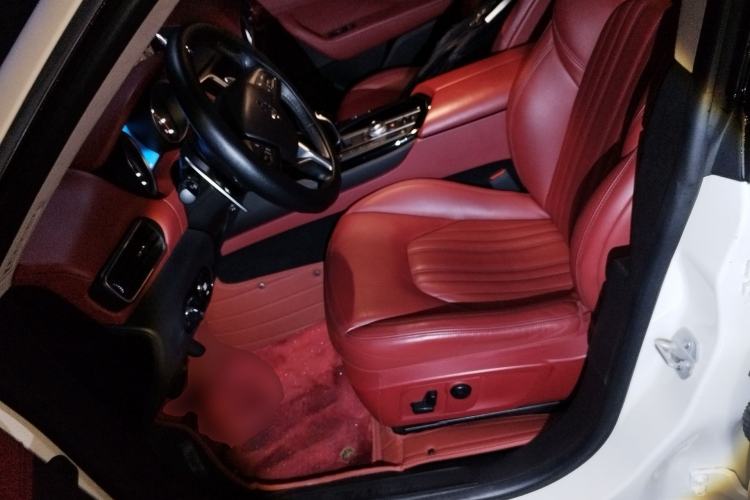 Used Maserati Levante 2018 3.0T Classic Edition Left Front Seat