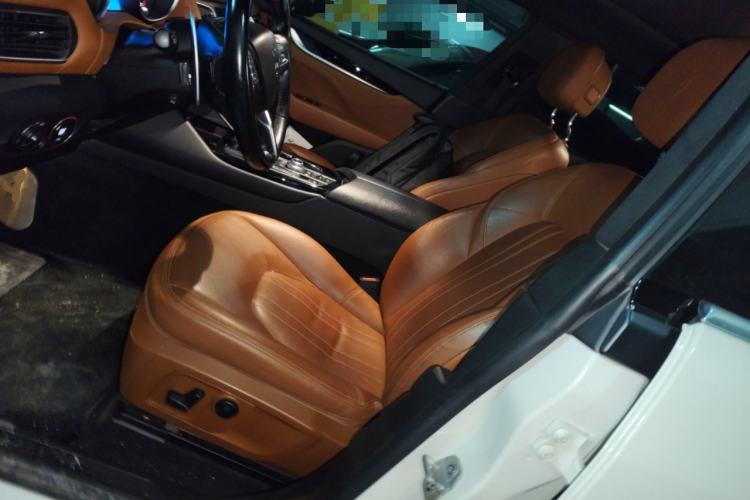 Used Maserati Levante 2018 3.0T Standard Edition Left Front Seat